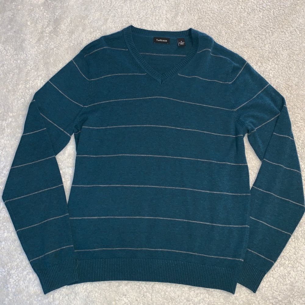 Men’s VanHeusen sweater